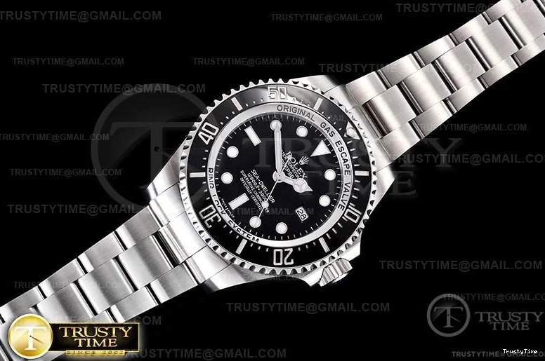 0401 ROLSD093 – Deep Sea Dweller Black Contemporary 1015
